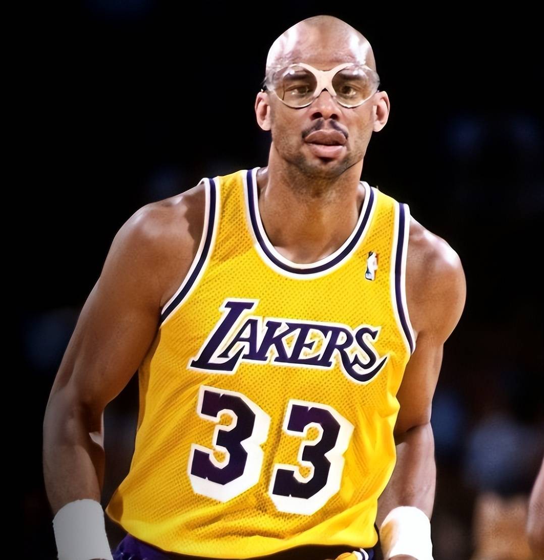 插旗欧洲！NBA要掀桌了？世界最强联赛？（NBA进军欧洲，是否将重塑全球最强联赛格局？）