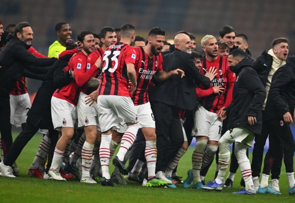 阿斯：皇马决定将圣地亚哥-伯纳乌球场简化命名为伯纳乌球场（阿斯：皇马决定将圣地亚哥-伯纳乌简化为伯纳乌球场）