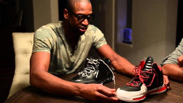 首圈，维斯塔潘起步良好抢到首位，皮亚斯特里挤进内线并过掉诺里斯上至第2，诺里斯第3。（首圈：维斯塔潘强势领跑，皮亚斯特里内线超车升至第二，诺里斯第三）