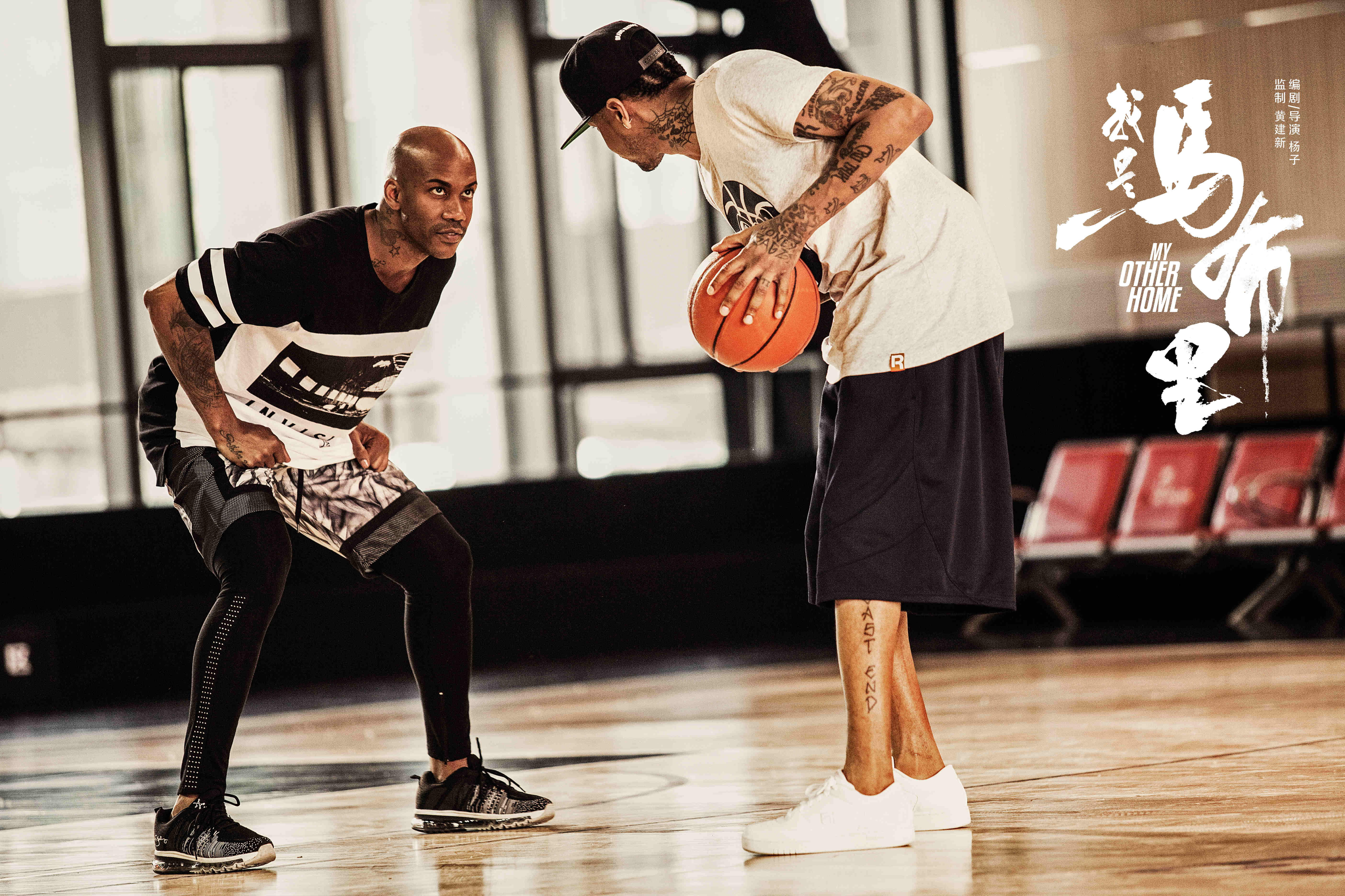 活塞122-117击败步行者，豪取13连胜，追平队史最长连胜纪录。（活塞122-117力克步行者，13连胜追平队史最长纪录）