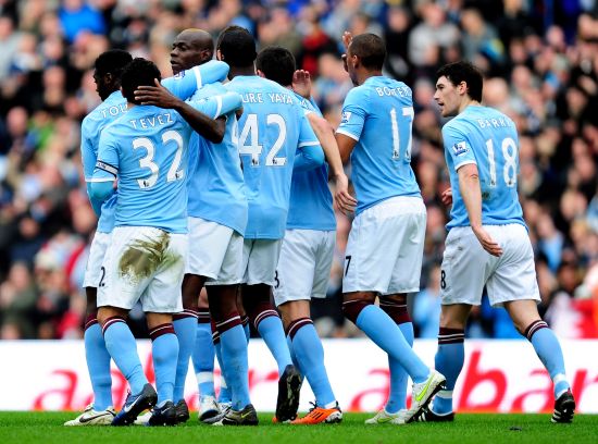 湖人vs独行侠首发：詹姆斯&东契奇大战浓眉&弗拉格（湖人对阵独行侠首发出炉：詹姆斯、东契奇对决浓眉、弗拉格）