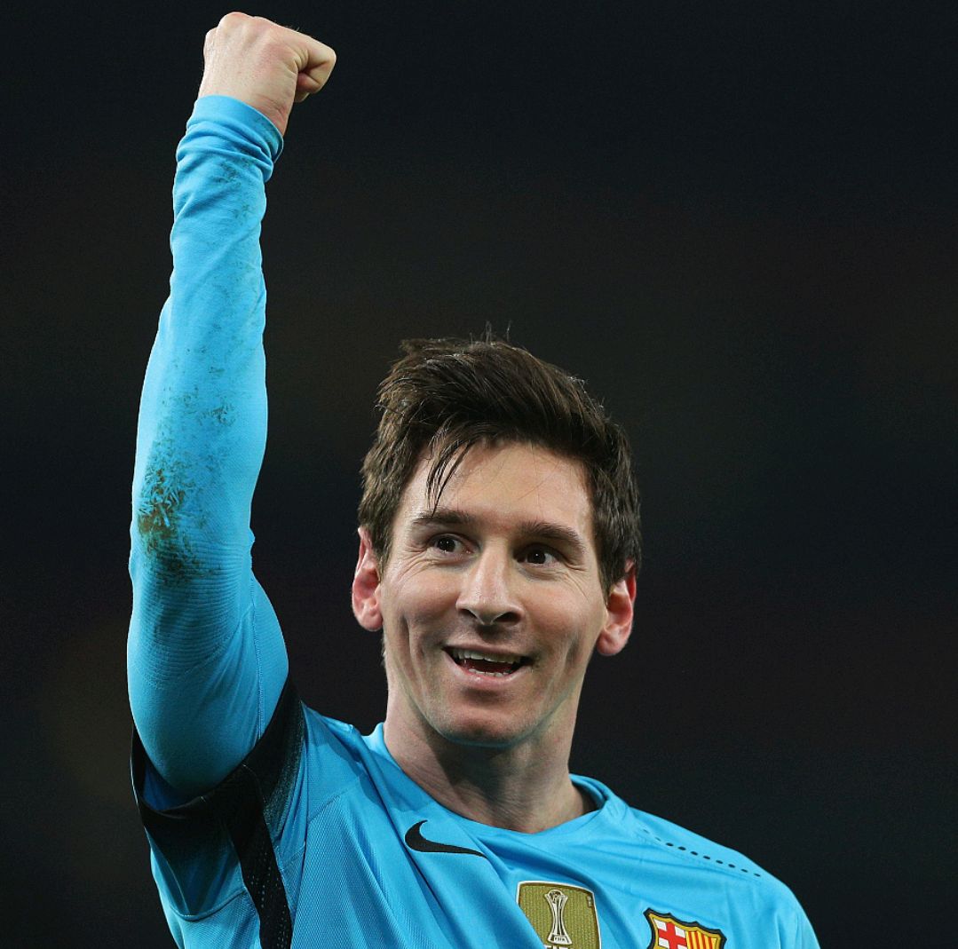 切马：比起布斯克茨，我觉得自己更像罗德里（切马：与其说像布斯克茨，不如说更像罗德里）