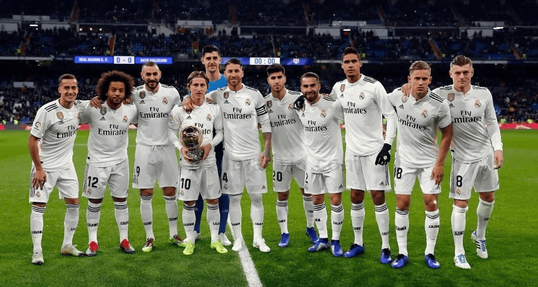 今晚会上吗？记者：姆巴佩赛前没和其他替补球员一起热身（今晚会出场吗？记者称姆巴佩赛前未与其他替补共同热身）